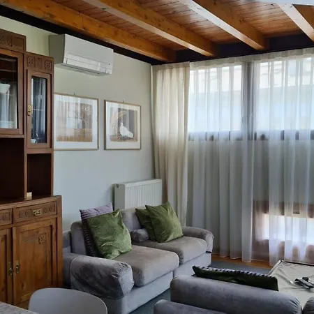 Apartment Modenese 8 *